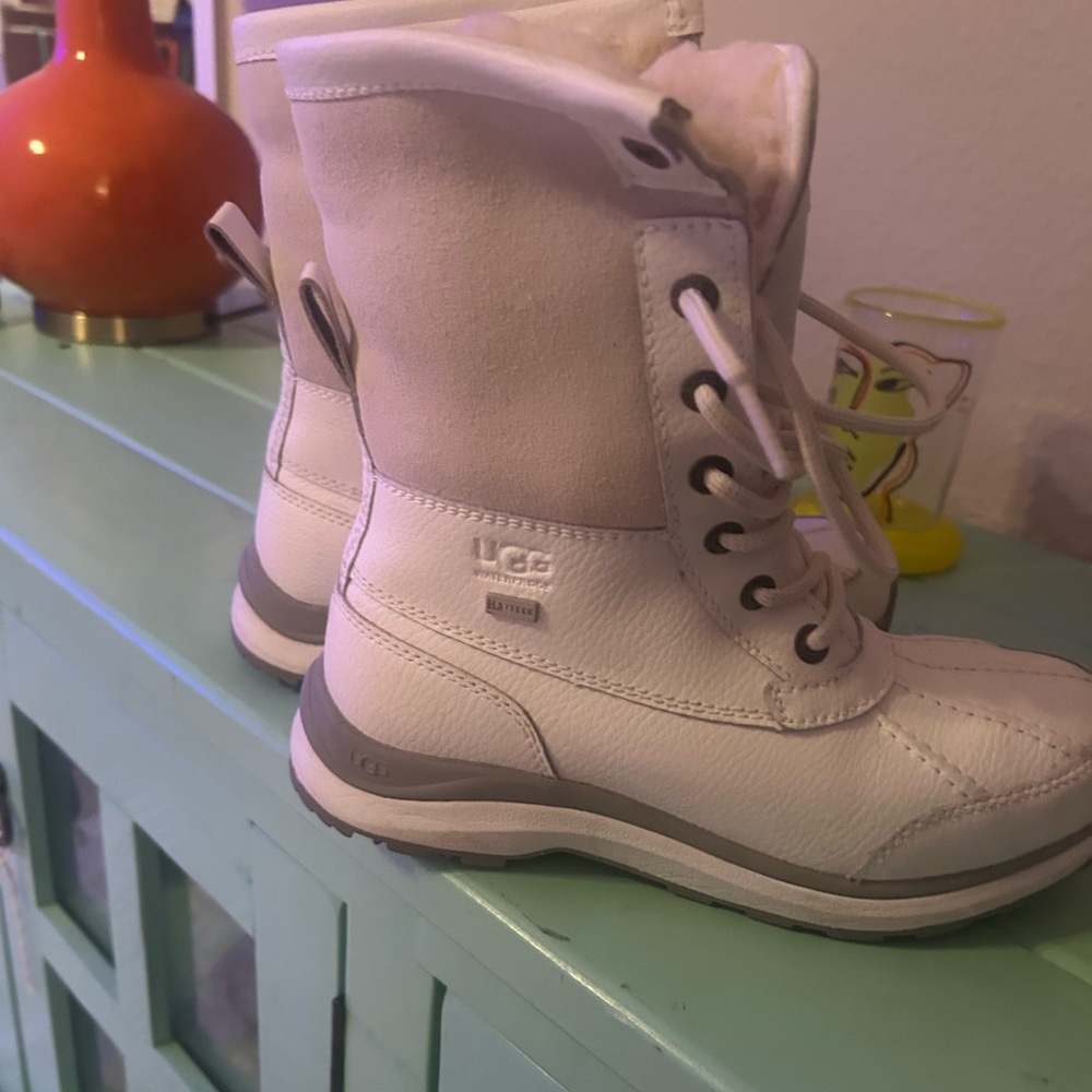 UGG Adirondack iii Lace-Up Boots